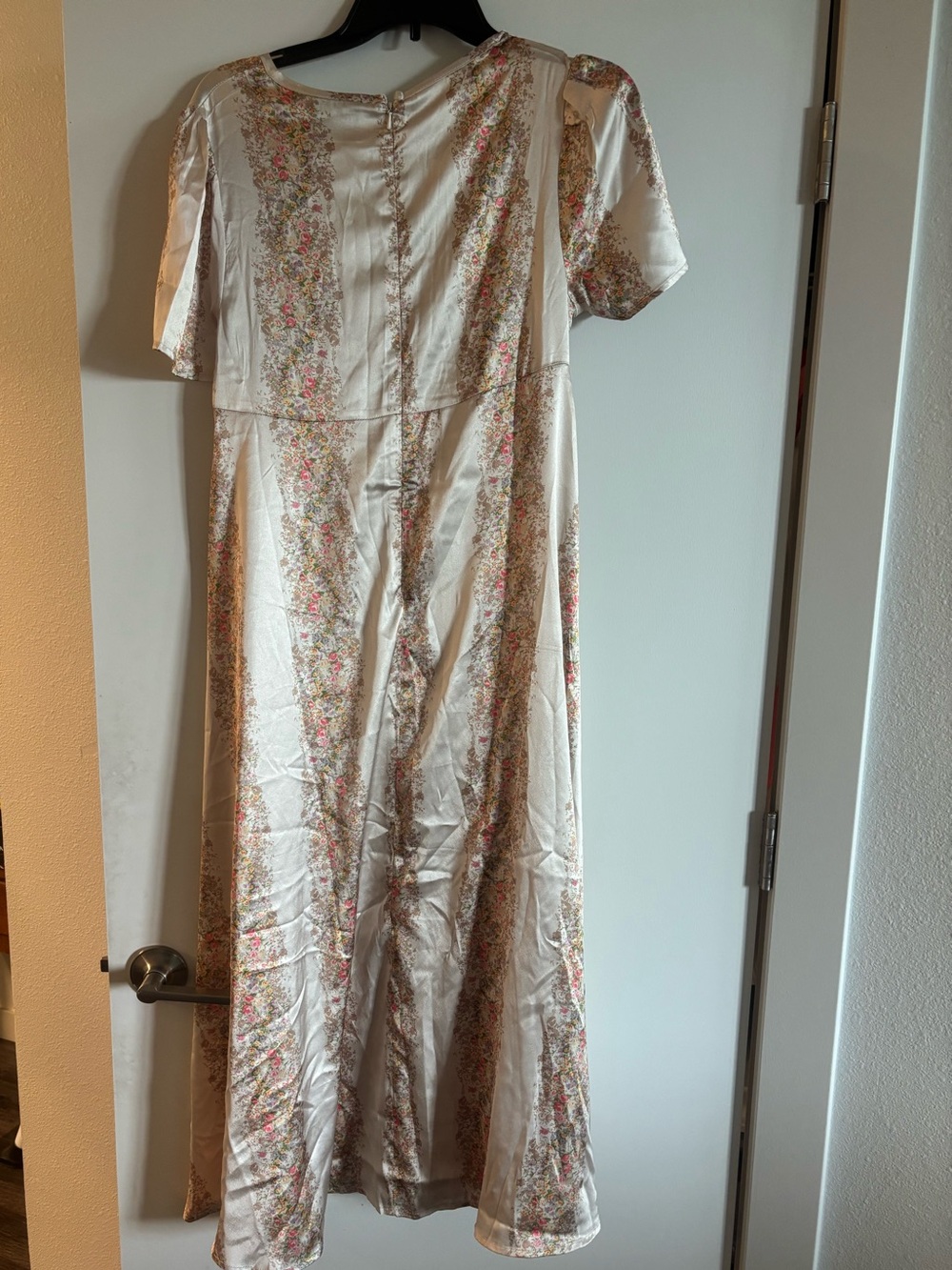 Reclaimed Vintage Dress - Picture 2 of 5